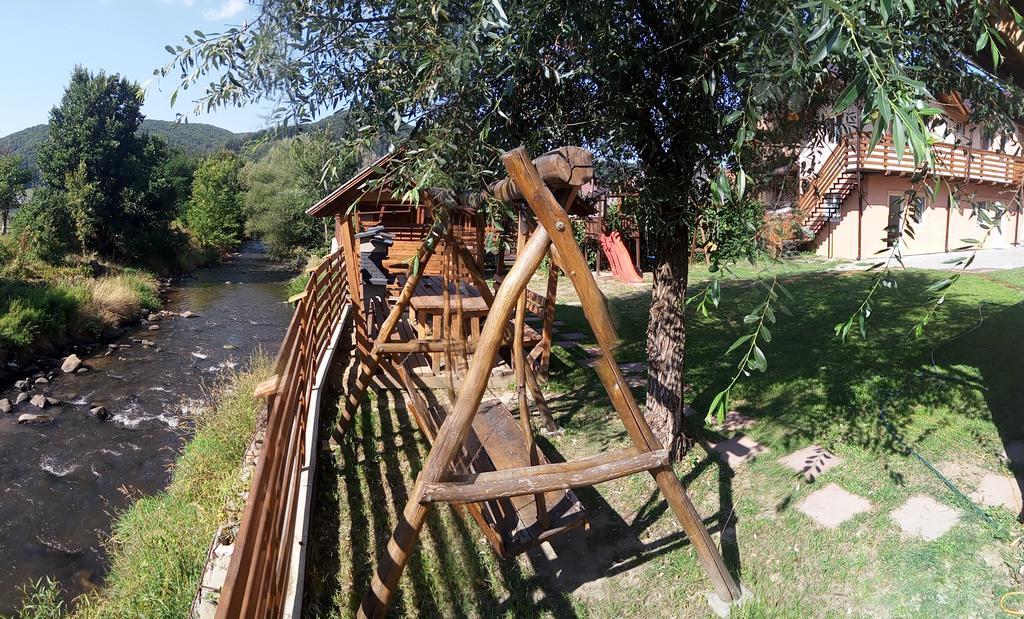 Kovacs Guesthouse Praid Bagian luar foto