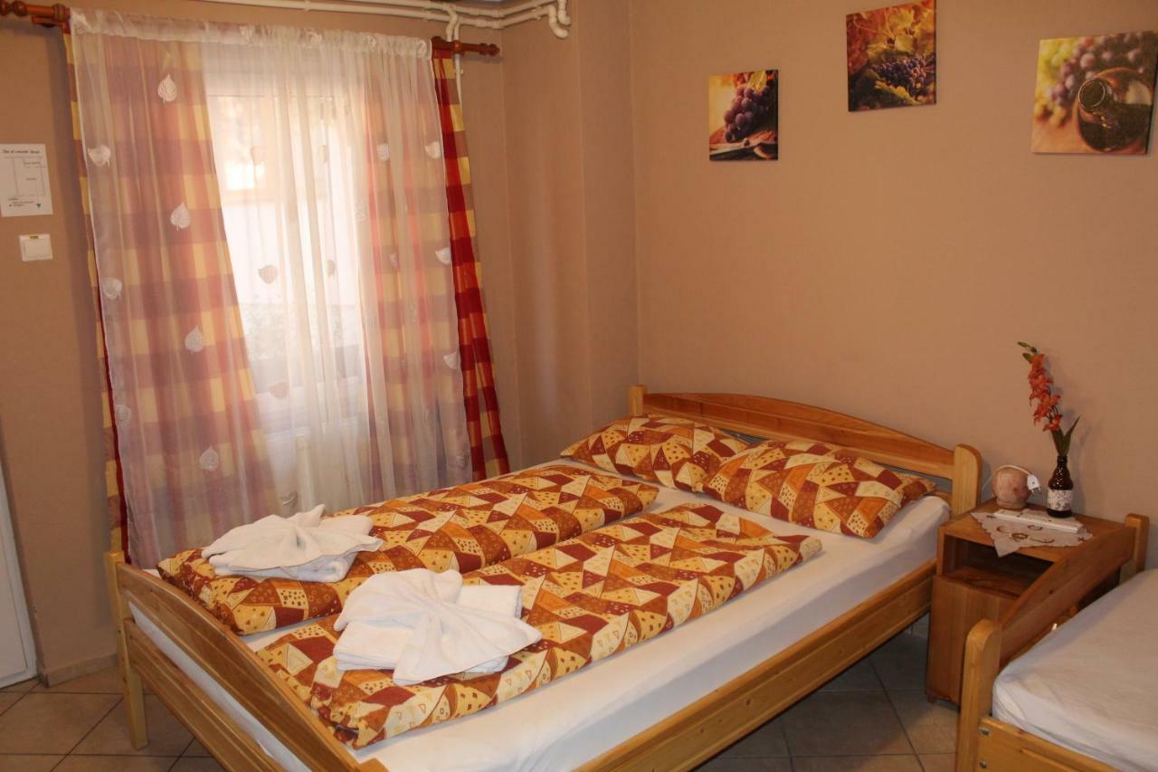 Kovacs Guesthouse Praid Bagian luar foto